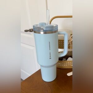 Light blue starbucks stanley